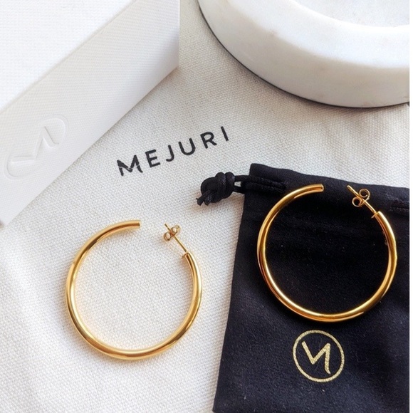 Mejuri Jewelry - 💛 Mejuri Classic 18k Gold Vermeil Tube Hoop Earrings